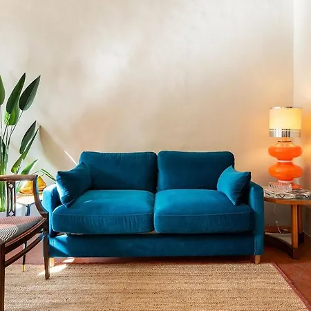 Stunning In Antique Xii Appartement